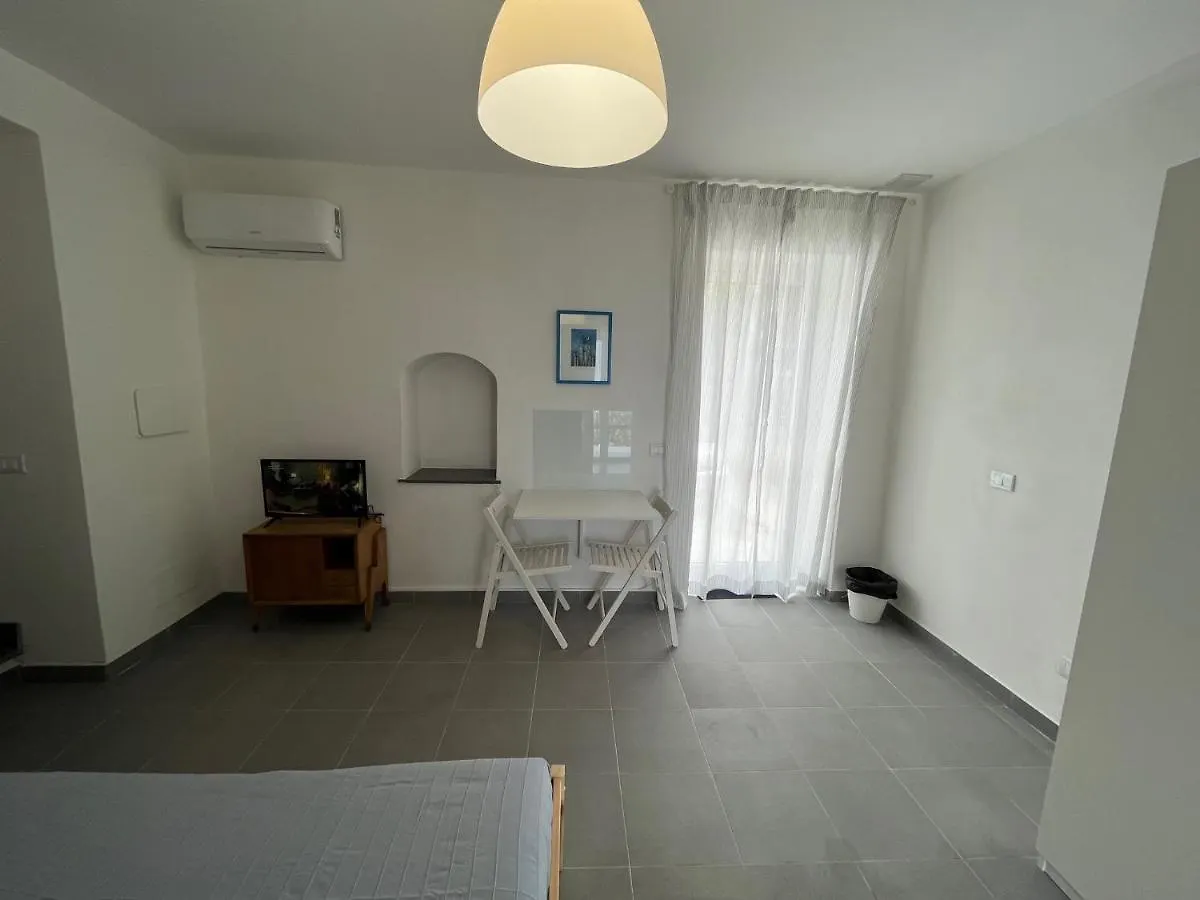 Little Home Valderice Apartment